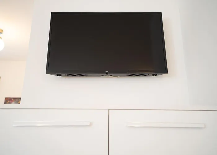 A Pochi Passi Dalla Biennale