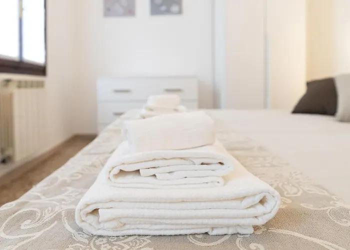 A Pochi Passi Dalla Biennale *