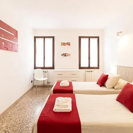 A Pochi Passi Dalla Biennale Daire Venedik